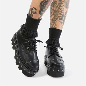 BLACK STUD GIBSON DINO LUG SOLE OXFORDS